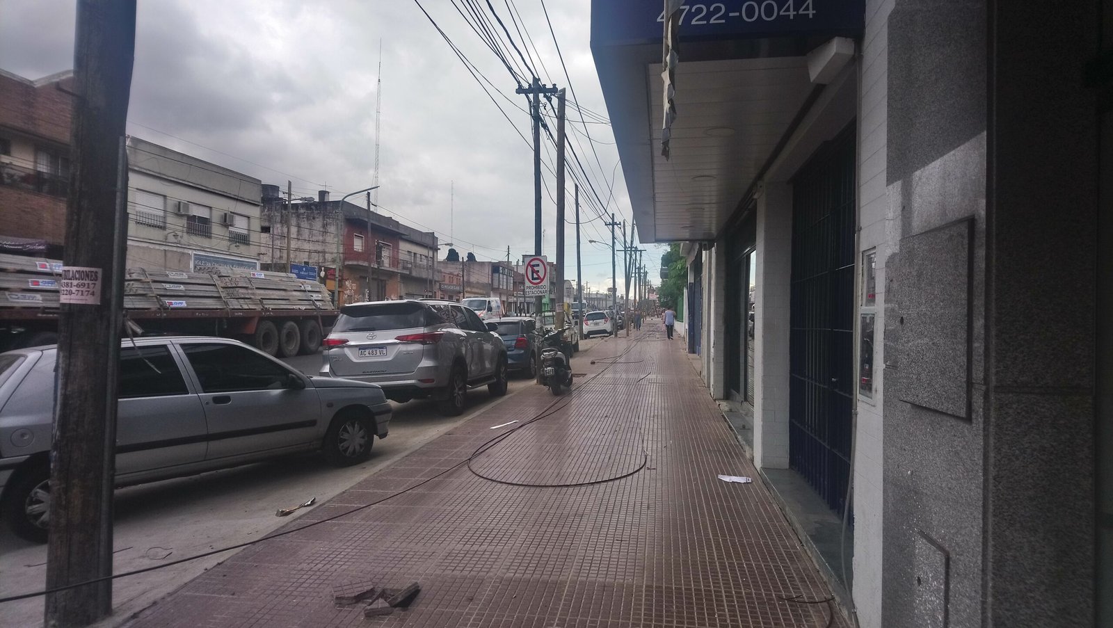 Centros comerciales San Martín, vereda renovada y equipamiento urbano