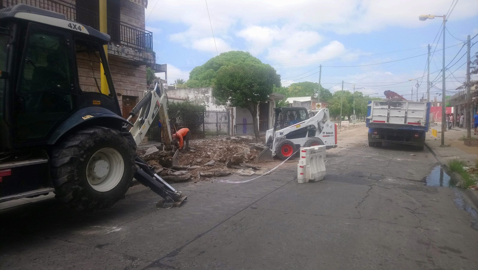 Centros comerciales San Martín, vereda renovada y equipamiento urbano