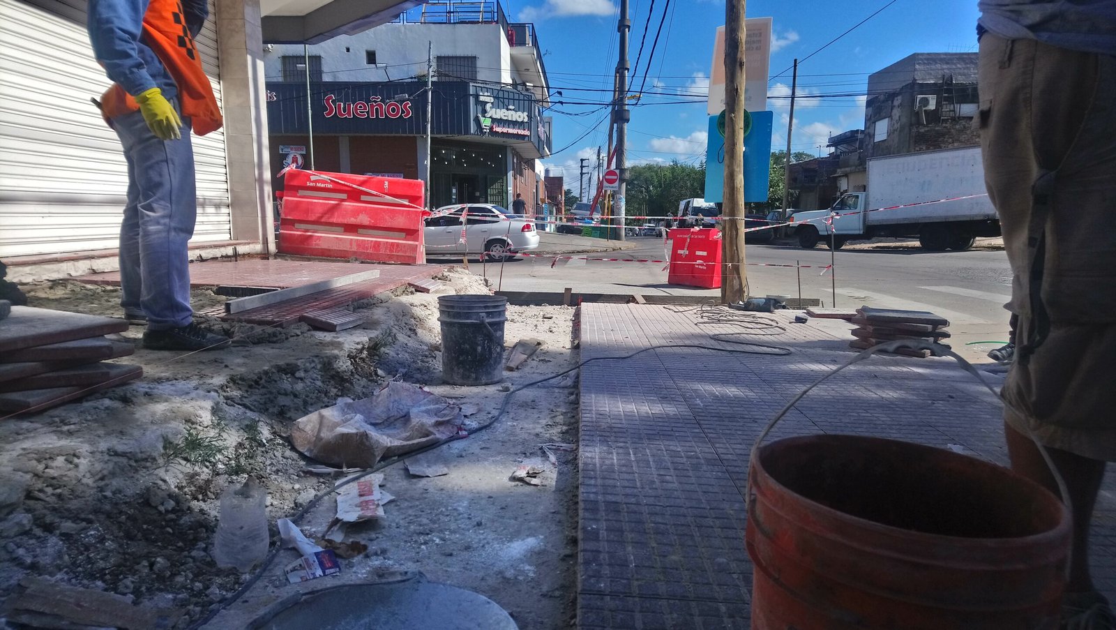 Centros comerciales San Martín, corredor comercial terminado