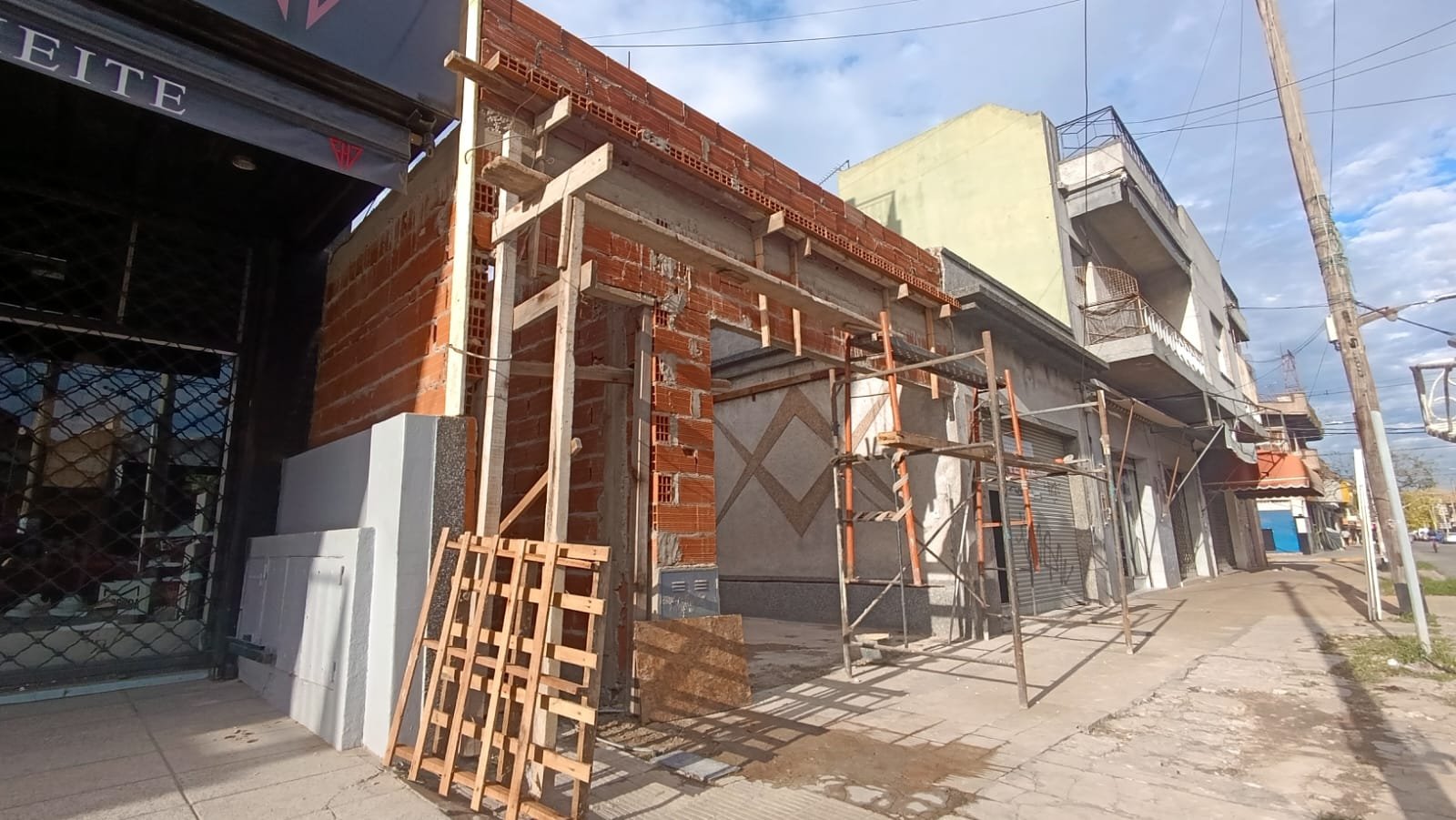 Locales comerciales Villa Bosch, local terminado